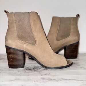 Lucky Brand Kassidy Open Toe Chelsea Bootie Ankle Boots Tan Brown size 7.5